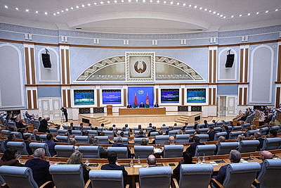 Лукашенко собрал совещание с аппаратом Нацбанка и руководством банков