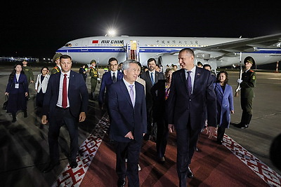 Член Постоянного комитета Политбюро ЦК КПК прибыл в Беларусь с визитом