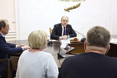 Сергеенко провел личный прием граждан