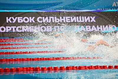 Пловец Пекарский победил на Кубке сильнейших, у белорусов более 50 наград турнира