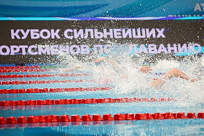 Пловец Пекарский победил на Кубке сильнейших, у белорусов более 50 наград турнира