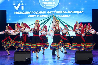 Пластика и артистизм. На "Арт-параде в Витебске" проходят конкурсные просмотры танцоров и вокалистов