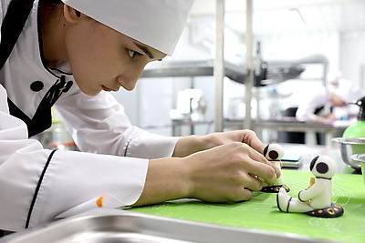 Конкурс профмастерства по компетенции "Кондитерское искусство" проходит в Витебске