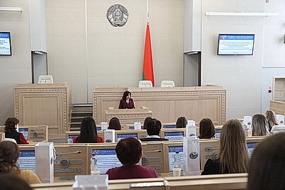 Кочанова - женщинам-военнослужащим: ваша служба подтверждает, что наши женщины могут все