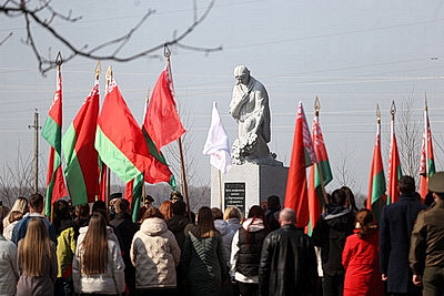 Митинг-реквием и присяга прокуроров. В Гродненском районе отдали дань памяти жертвам Хатыни