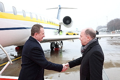 Турчин прибыл с рабочим визитом в Москву