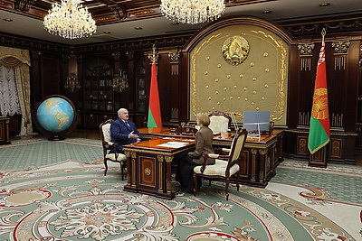 Лукашенко принял с докладом первого заместителя главы Администрации