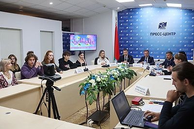 В Минске состоялась пресс-конференция на тему интерактивного сериала "Зумеры"