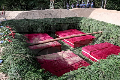 Останки 1091 жертвы нацистов перезахоронили в Минском районе