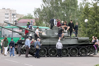 В Речице встретили акцию "Марш Победы"