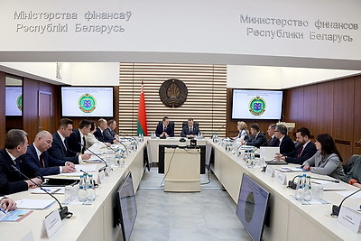 Без дефицита: министр финансов о бюджете Беларуси в 2024 и начале 2025 года