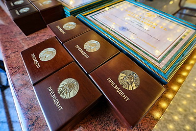 Признание заслуг и преданность делу. В Минске вручили госнаграды представителям различных сфер