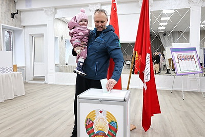 Досрочное голосование на выборах Президента продолжается в Беларуси
