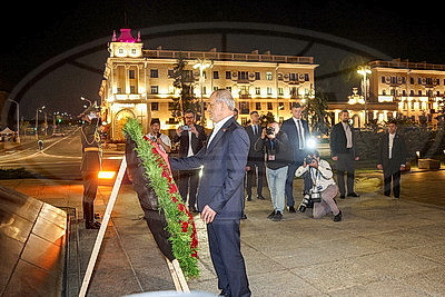 Президент Ирана возложил венок к монументу Победы в Минске