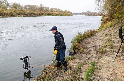 Скорость до 2,5 м/с, погружение до 150 м. Что видит дрон гомельских газовиков под водой