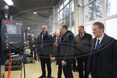 Крутой ознакомился с производством "Зенит-БелОМО"