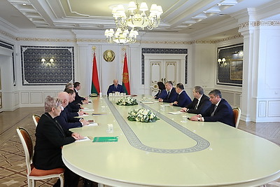 Лукашенко рассмотрел кадровые вопросы