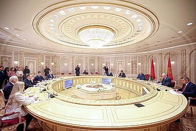 Лукашенко встретился с главой Республики Мордовия Российской Федерации