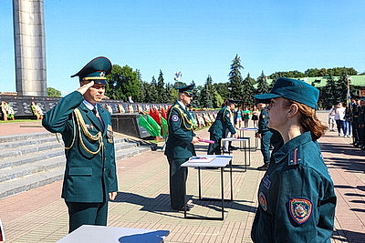 Молодые сотрудники МЧС приняли присягу в Брестской крепости