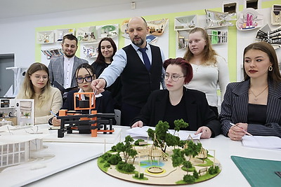 Витебскому госуниверситету им. П.М. Машерова - 115 лет