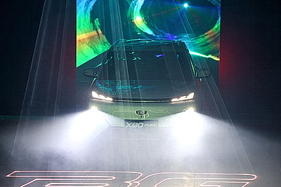 "БЕЛДЖИ" презентовал первый белорусский гибрид BELGEE X80 PHEV