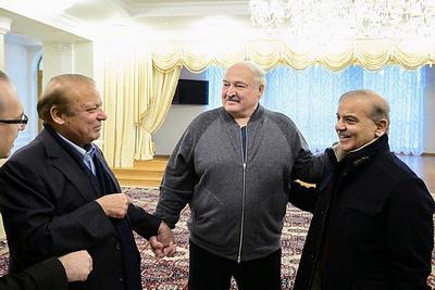 Лукашенко и Шахбаз Шариф провели неформальную встречу