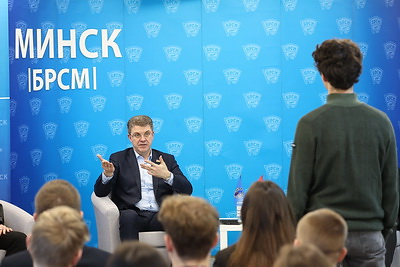 Открытый диалог студенческой молодежи с Кухаревым состоялся в Минске