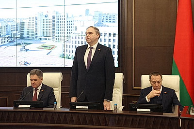 Головченко представил коллективу Аппарата Совмина и профильным министрам нового вице-премьера