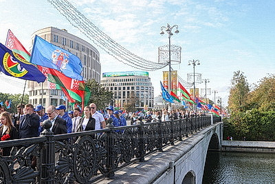 Фестиваль профессий. В центре Минска состоялось шествие студентов и учащихся