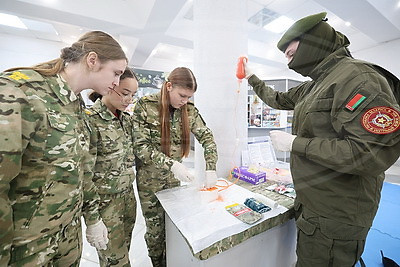 Здесь закаляется характер. Клуб "Витязь" в Витебске стал точкой притяжения для школьников, мечтающих о силовых вузах