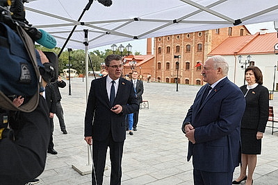 Лукашенко посетил реконструированный комплекс "Лошицкий" в Минске