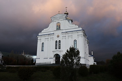 Достопримечательности. Свято-Благовещенский мужской монастырь в Малых Лядах