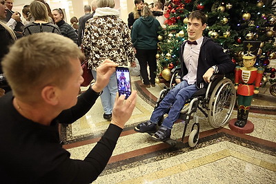 Праздник тепла и радости. В Большом театре прошла благотворительная акция "Так просто быть вместе"