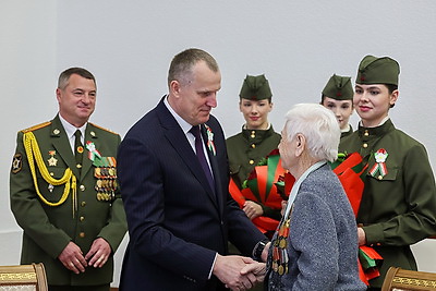 "С годами мы все острее ощущаем значение этого великого дня". Исаченко о благодарности ветеранам за подвиг