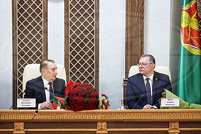 Нового руководителя представили коллективу Верховного Суда