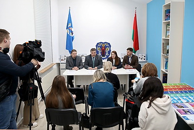 Свыше 440 экскурсоводов и гидов-переводчиков аттестованы в Минске в прошлом году