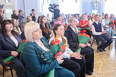 26 жительниц Минской области награждены орденом Матери
