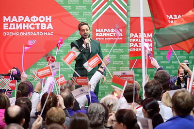 Концерты в цехах. Проект "Разам працуем, разам спяваем!" прошел в Новополоцке