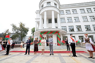 После реконструкции открылась одна из старейших школ Минска на ул.Красноармейской