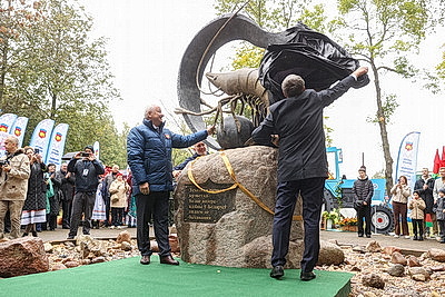 Памятник креветке, выставка караваев и подворий. В Белоозерске проходят "Дажынкі-2025"