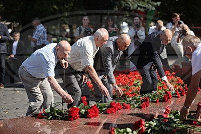 Глубокая признательность героям. В Гродно почтили память советских воинов и партизан
