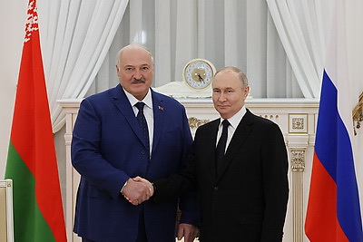 Лукашенко провел переговоры с Путиным