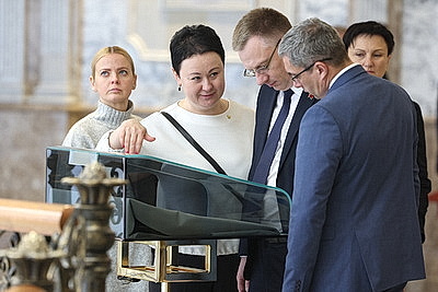 Сотрудники ЖКХ посетили с экскурсией Дворец Независимости