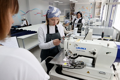 Обновленный центр компетенций открыли в колледже бытового обслуживания в Гомеле