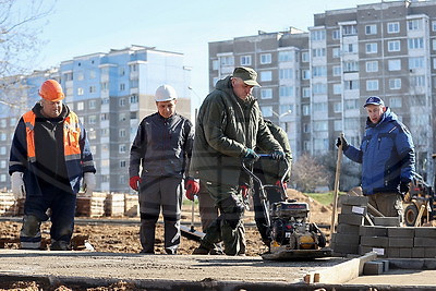 Работая на общий результат. Более 300 тыс. жителей Гродненской области присоединились к республиканскому субботнику