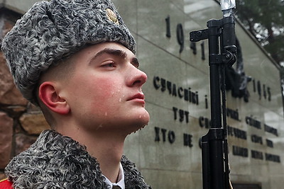 "Помня о прошлом, сохранять мир и согласие". В Минске почтили память жертв геноцида