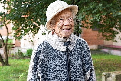 Пережила эвакуацию, покорила Дальний Восток. 97-летняя Рогнеда Апатенок о жажде жизни
