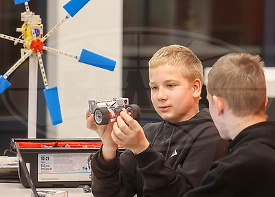 Около 2,5 тыс. школьников занимаются в секциях Гомельского детского технопарка