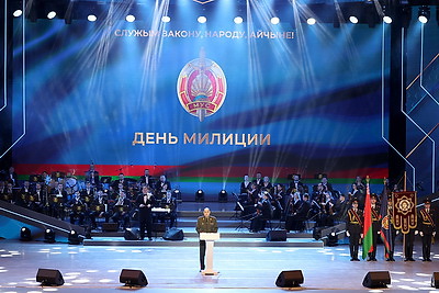 Вольфович: сотрудники милиции во все времена самоотверженно выполняли свой долг