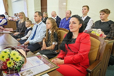 В Витебской области 32 женщины удостоены ордена Матери и премии имени Туснолобовой-Марченко
